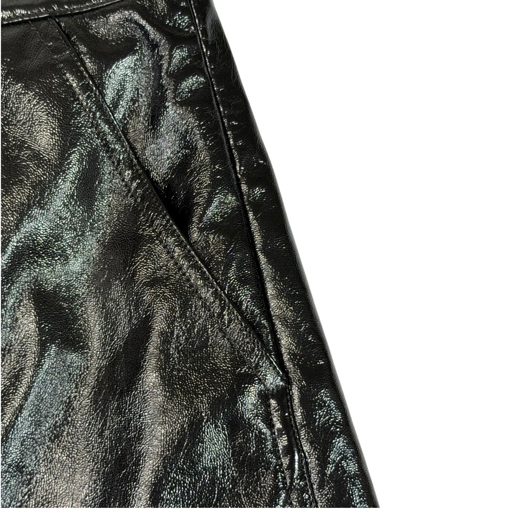 Theory Round A Mini Patent Black Skirt SZ 6 | $345 Retail - Picture 4 of 9